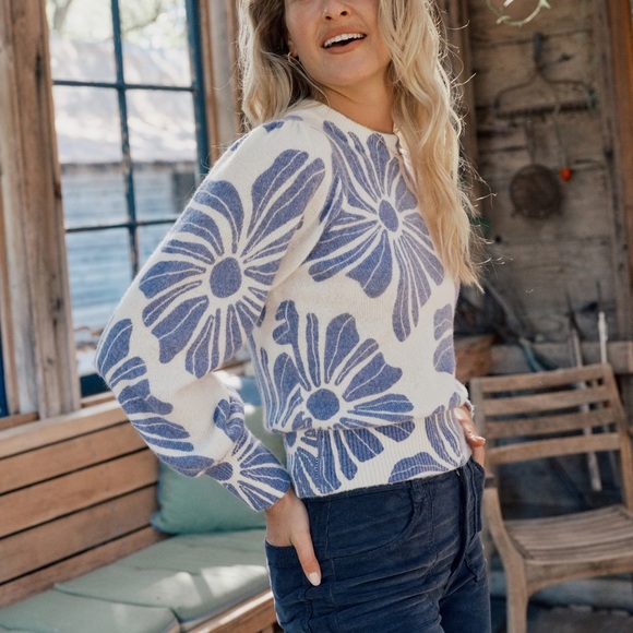 Marine Layer Printed Alma Puff Sleeve Floral Medium Sweater - Blue and Cream - Picture 3 of 8